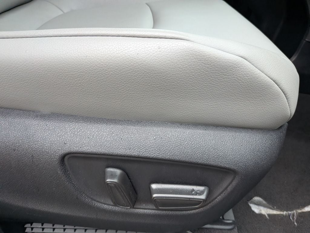 2026 Toyota Sienna XLE - Photo 37