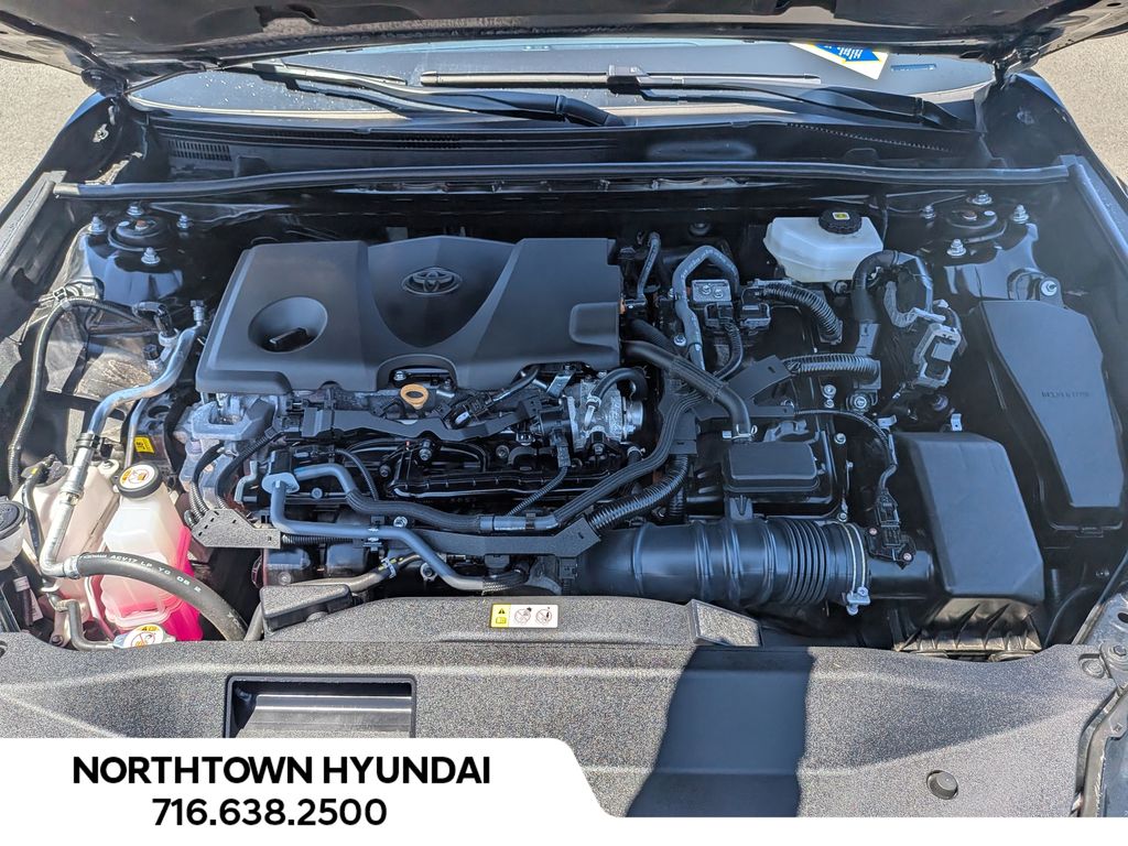 2025 Toyota Camry LE - Photo 33