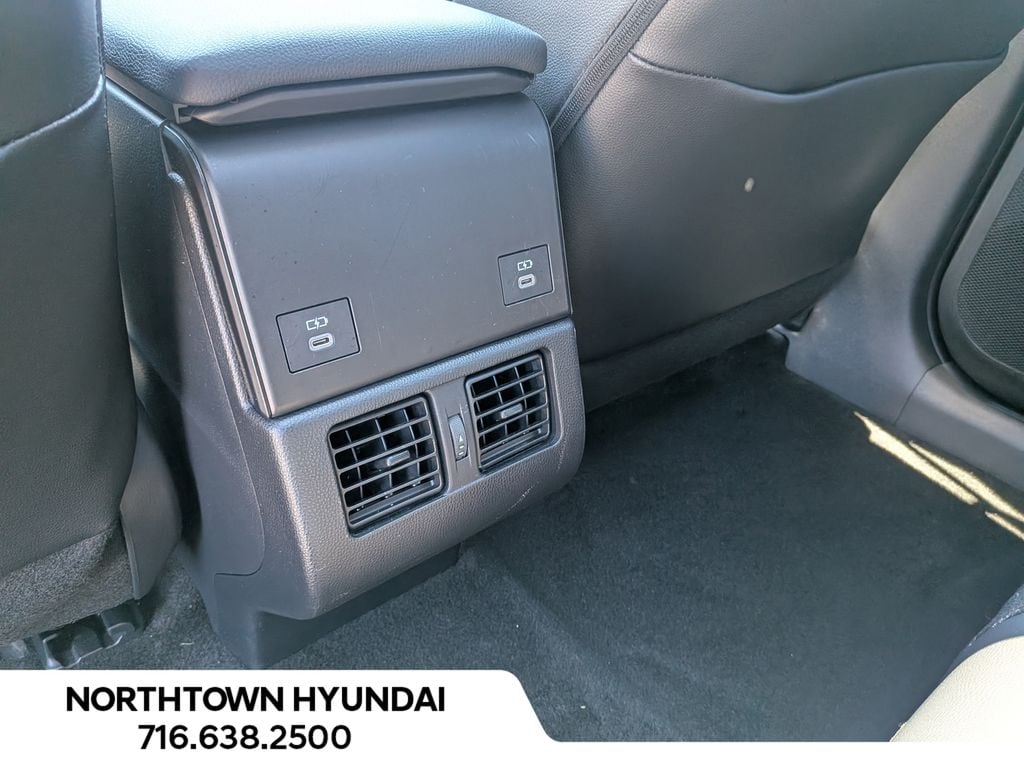 2024 Toyota bZ4X XLE - Photo 30