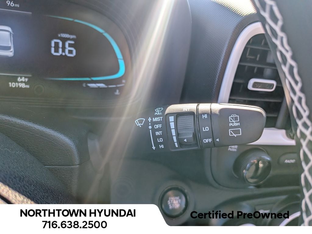 2023 Hyundai Venue Limited - Photo 27