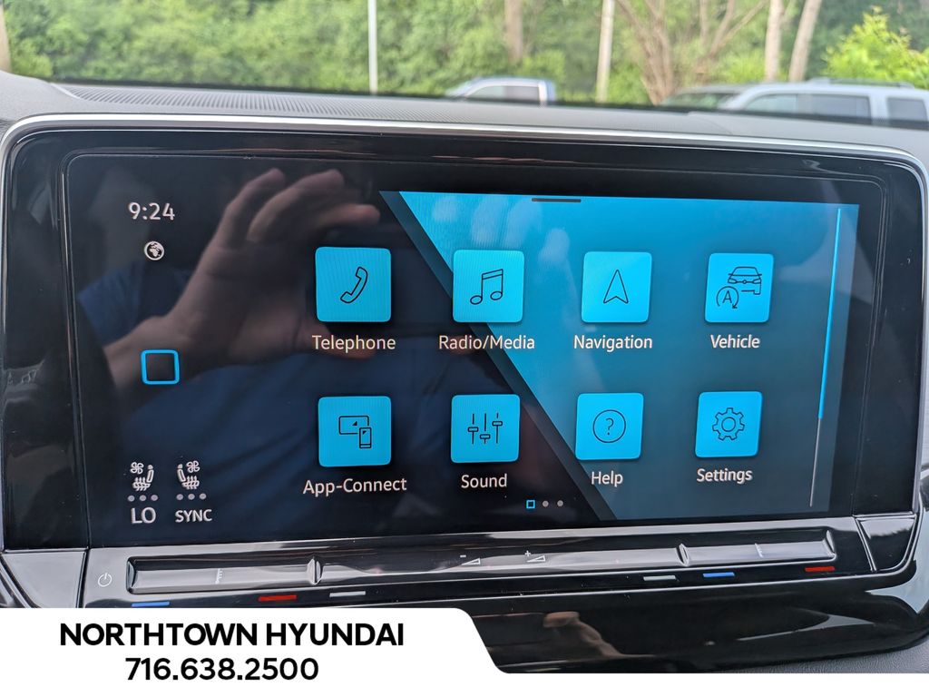 2026 Volkswagen Atlas Cross Sport SE w/Tech - Photo 18