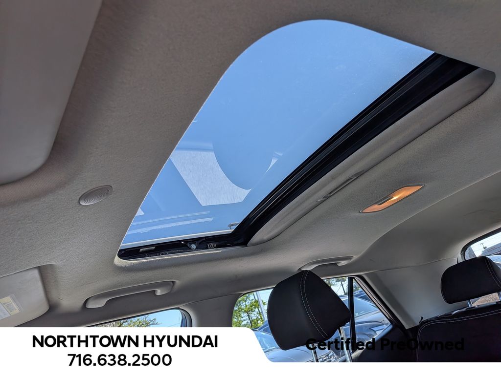 2023 Hyundai Venue SEL - Photo 10