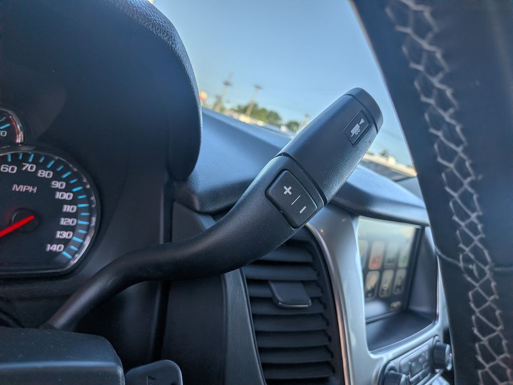 2018 Chevrolet Tahoe LT - Photo 15