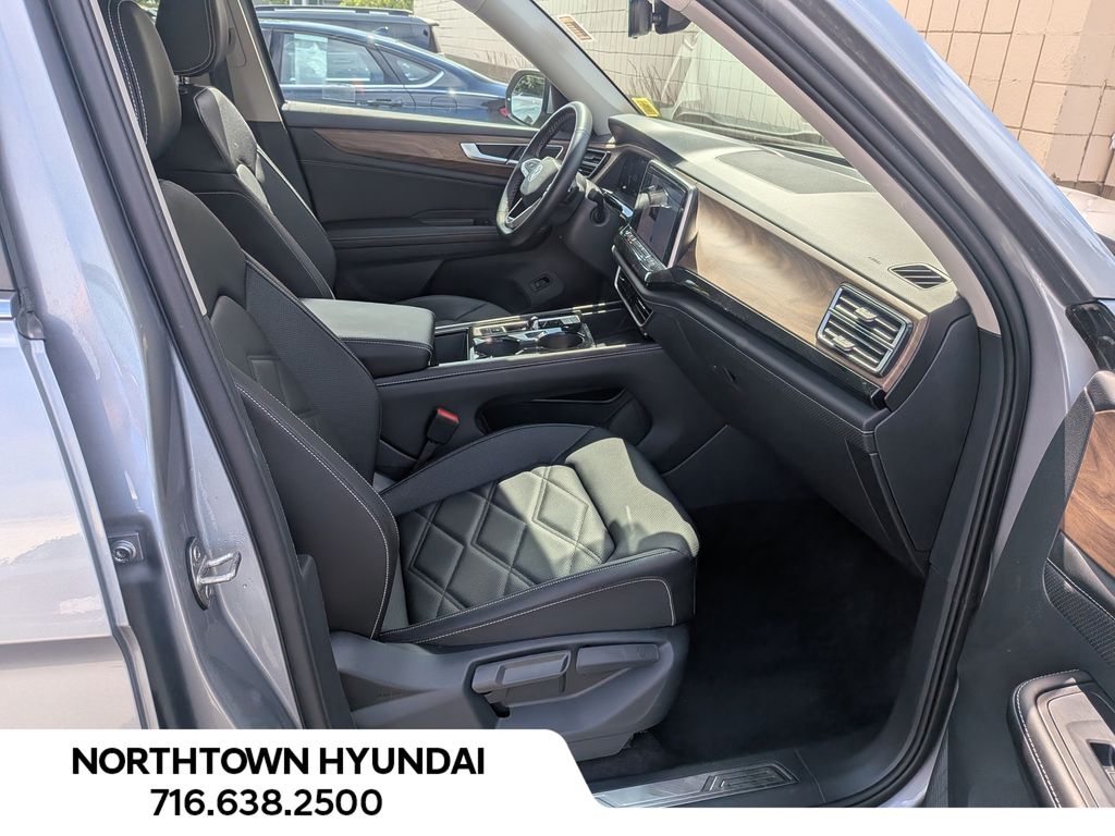 2026 Volkswagen Atlas SE w/Tech - Photo 36