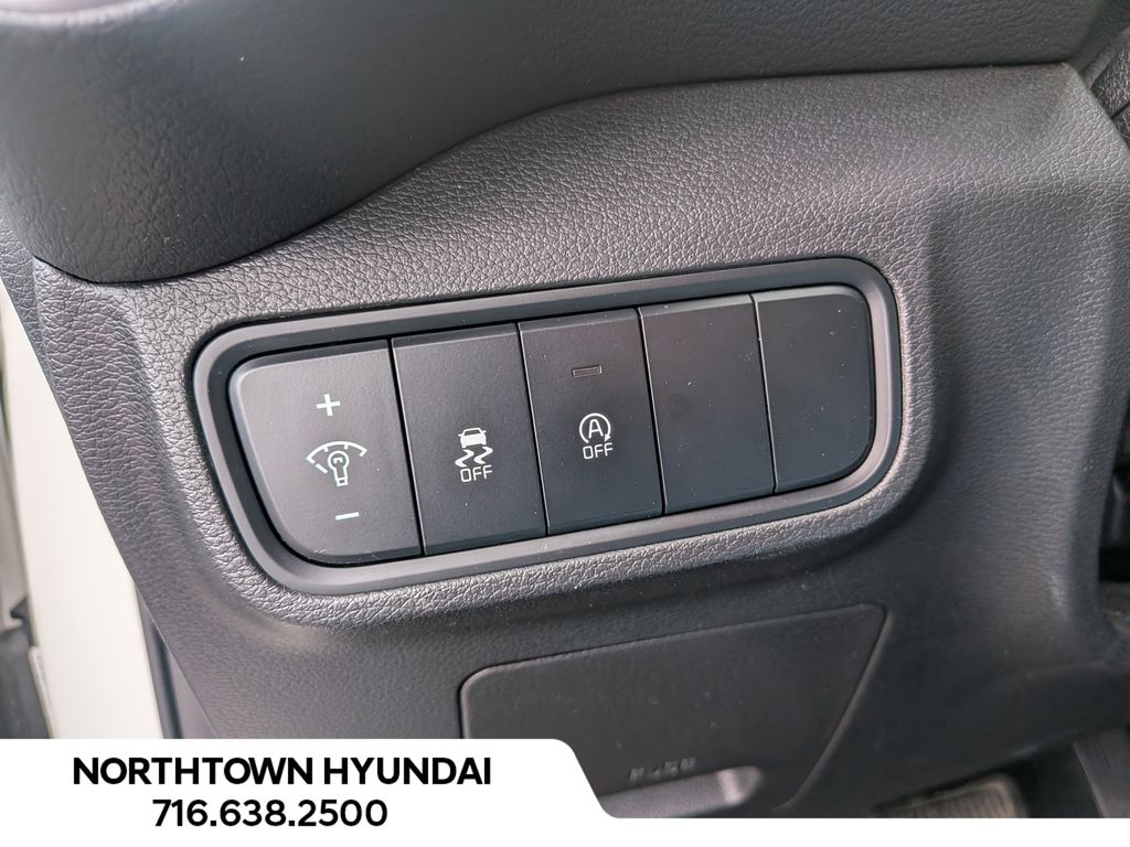2023 Kia Soul LX - Photo 26