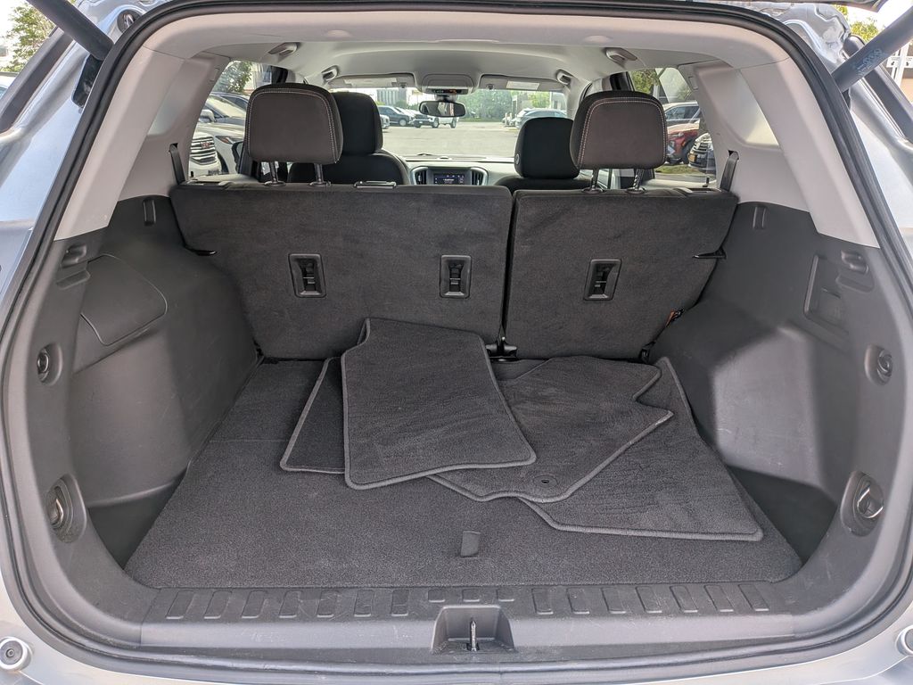 2023 GMC Terrain SLE - Photo 33