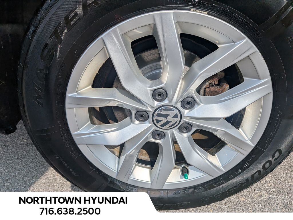 2017 Volkswagen Passat S - Photo 34