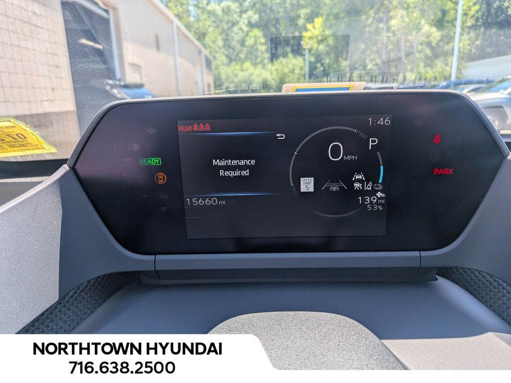 2024 Toyota bZ4X XLE - Photo 8