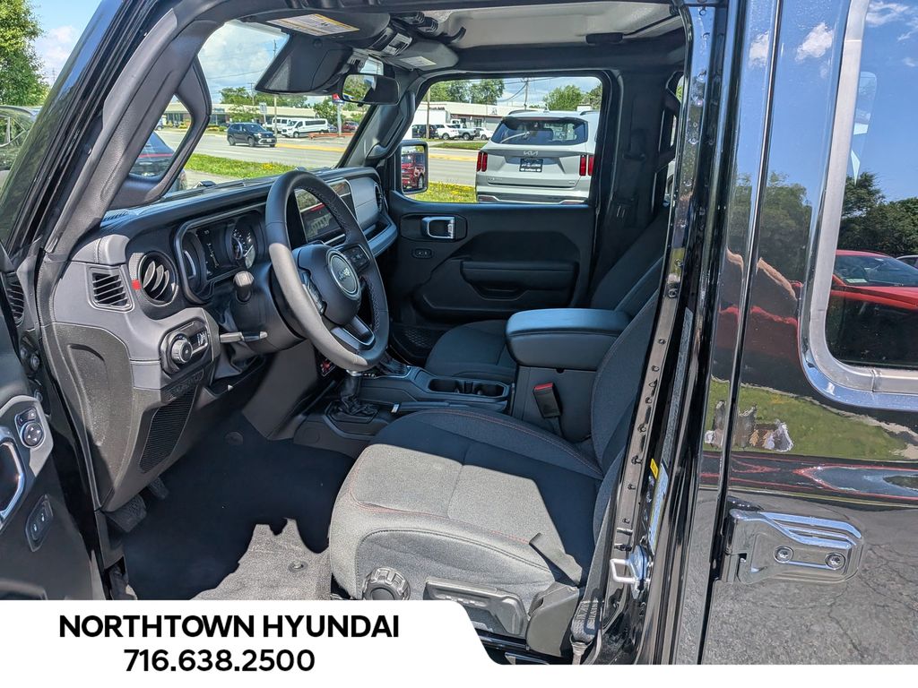 2026 Jeep Wrangler 4-Door Rubicon - Photo 10