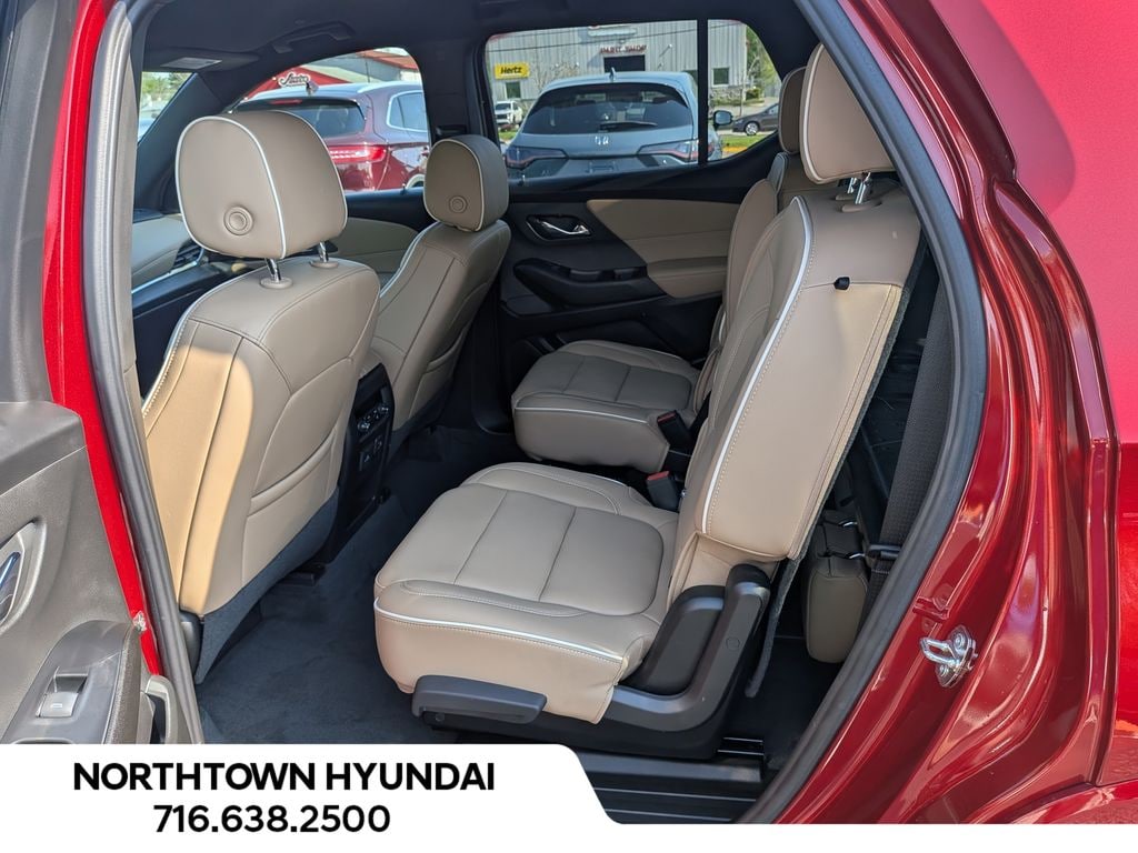 Used 2023 Chevrolet Traverse Premier SUV