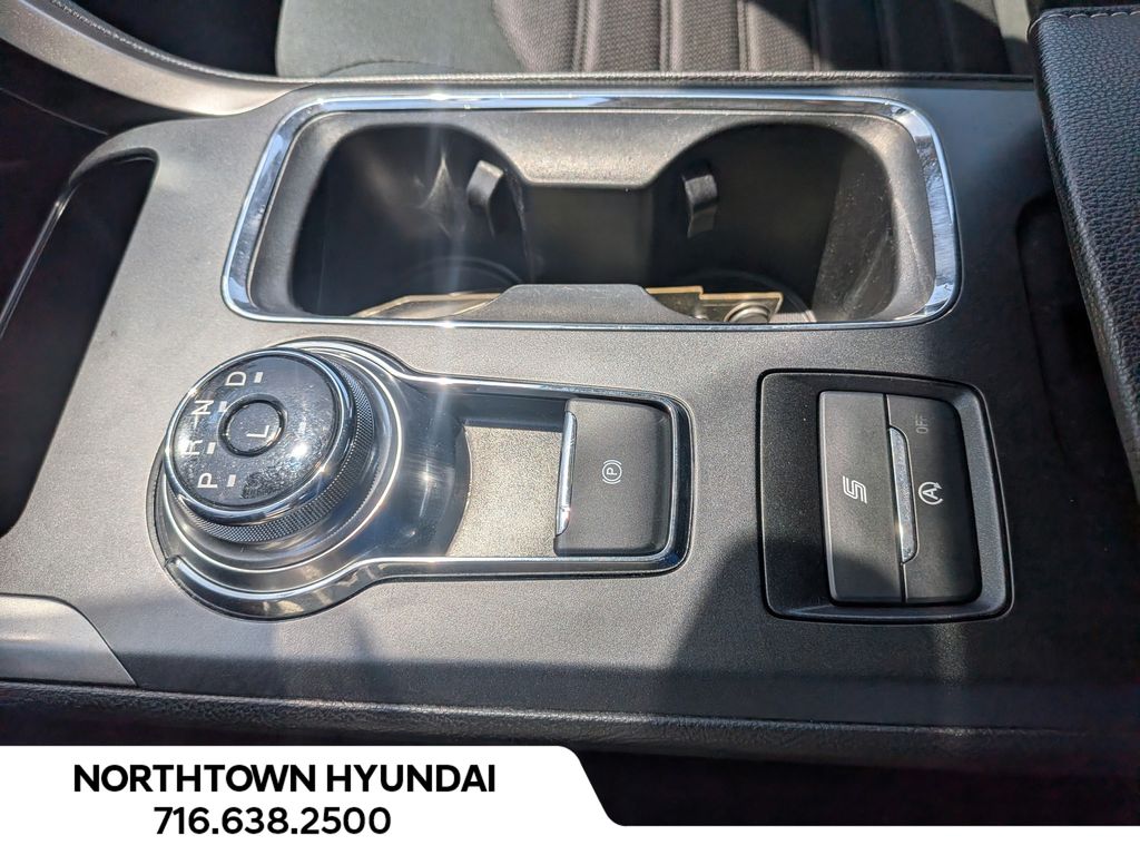 2020 Ford Fusion SE - Photo 15