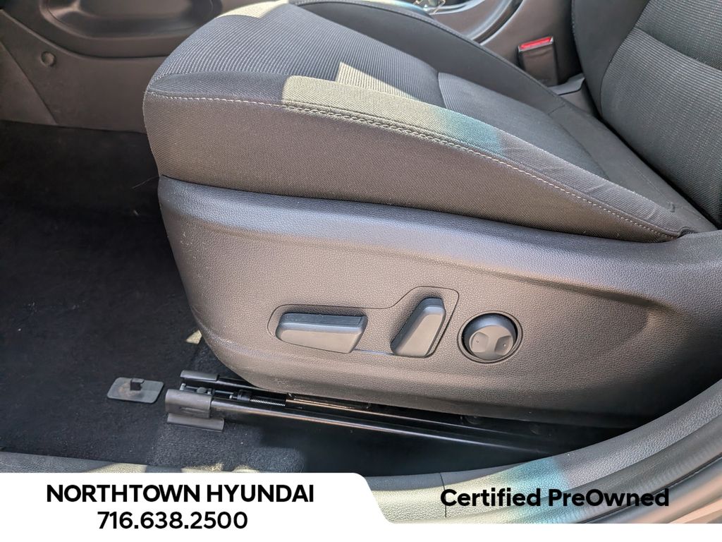 2023 Hyundai Kona SEL - Photo 31