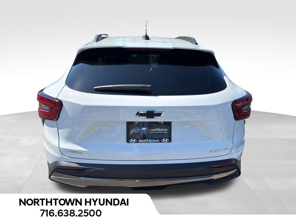 Used 2024 Chevrolet Trax Activ SUV