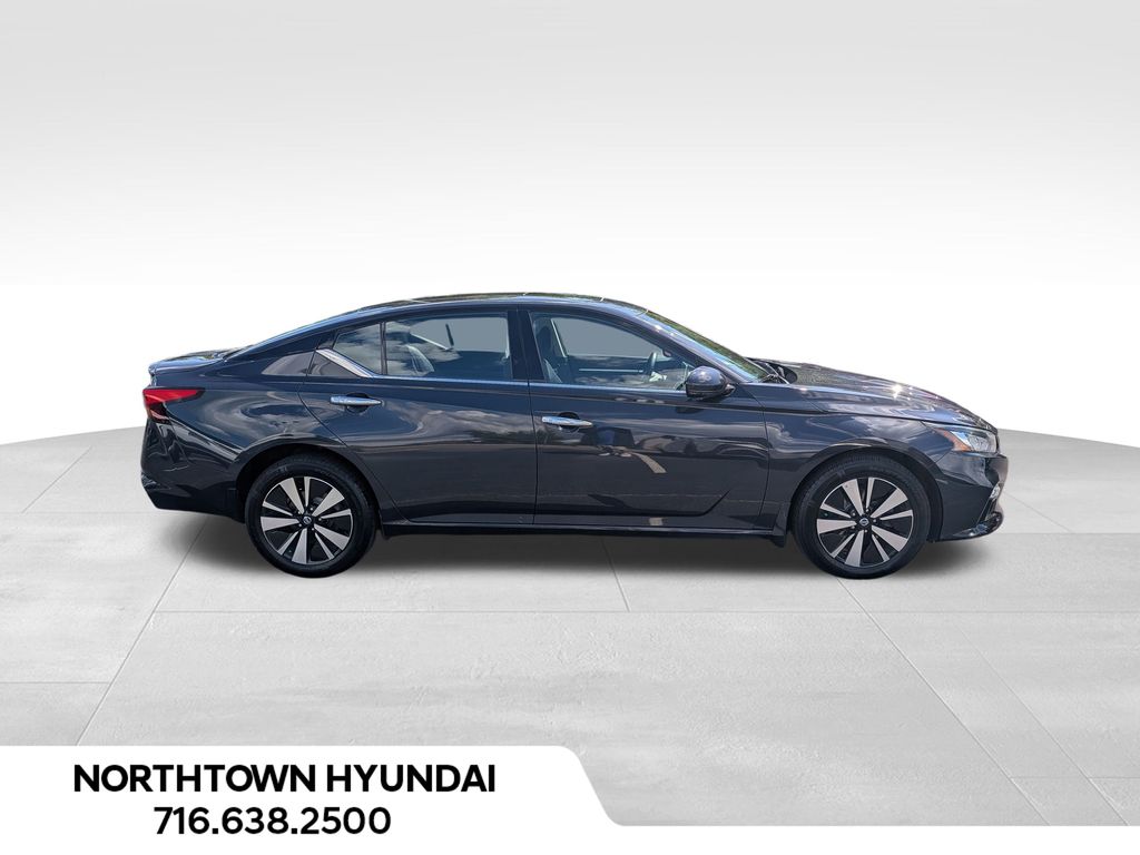 2019 Nissan Altima 2.5 SV photo 2