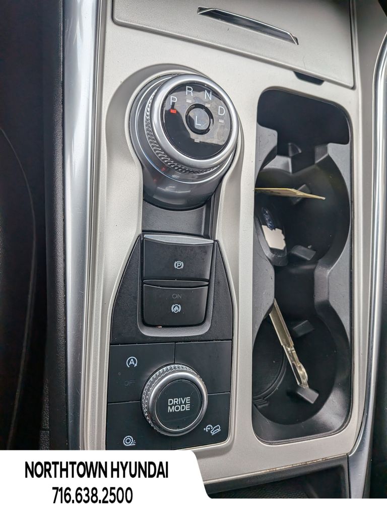 2023 Ford Explorer XLT - Photo 15
