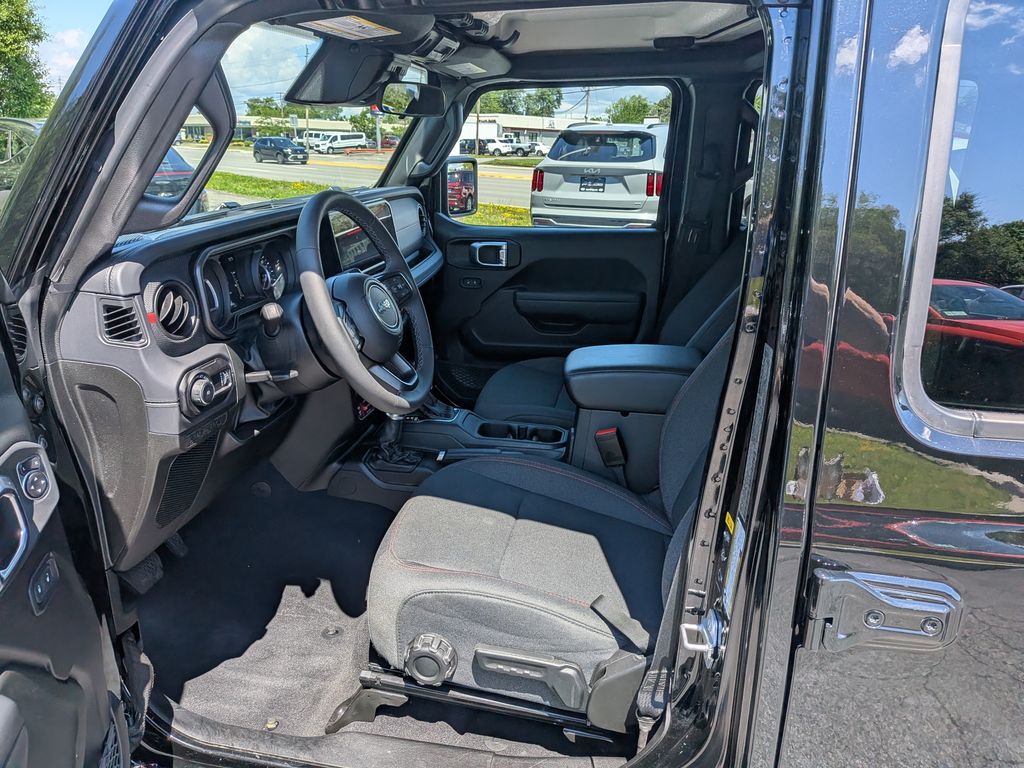 2026 Jeep Wrangler 4-Door Rubicon - Photo 10