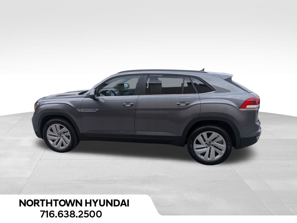 2020 Volkswagen Atlas Cross Sport SE w/Tech - Photo 2