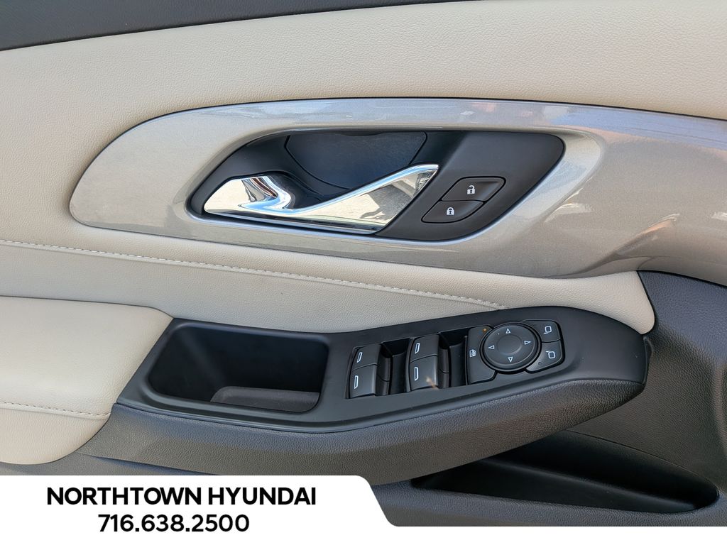 2023 Chevrolet Traverse LS - Photo 25