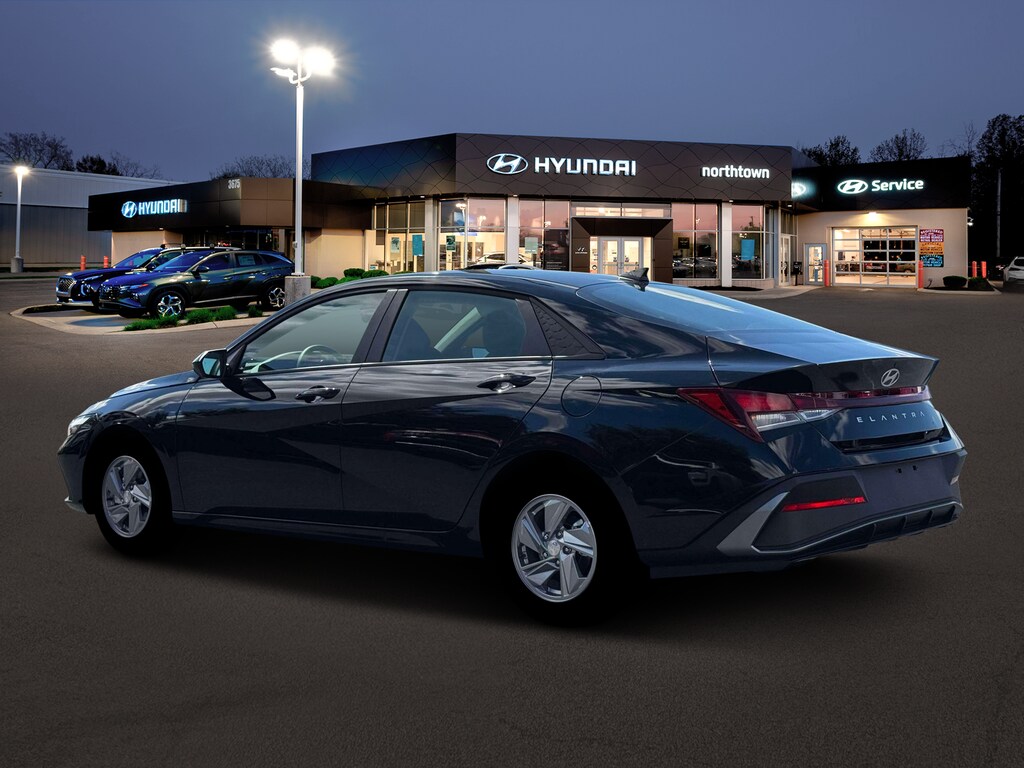 New 2026 Hyundai Elantra SE Sedan