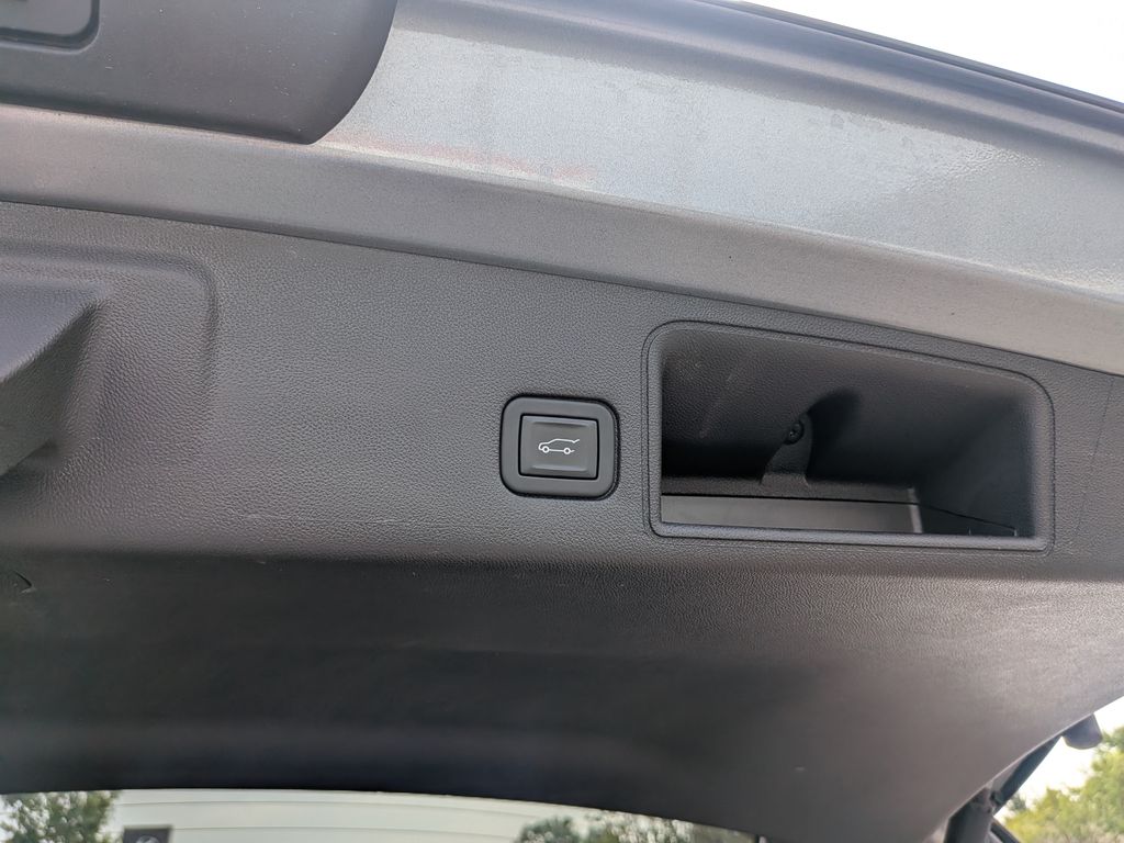 2023 GMC Terrain SLE - Photo 34
