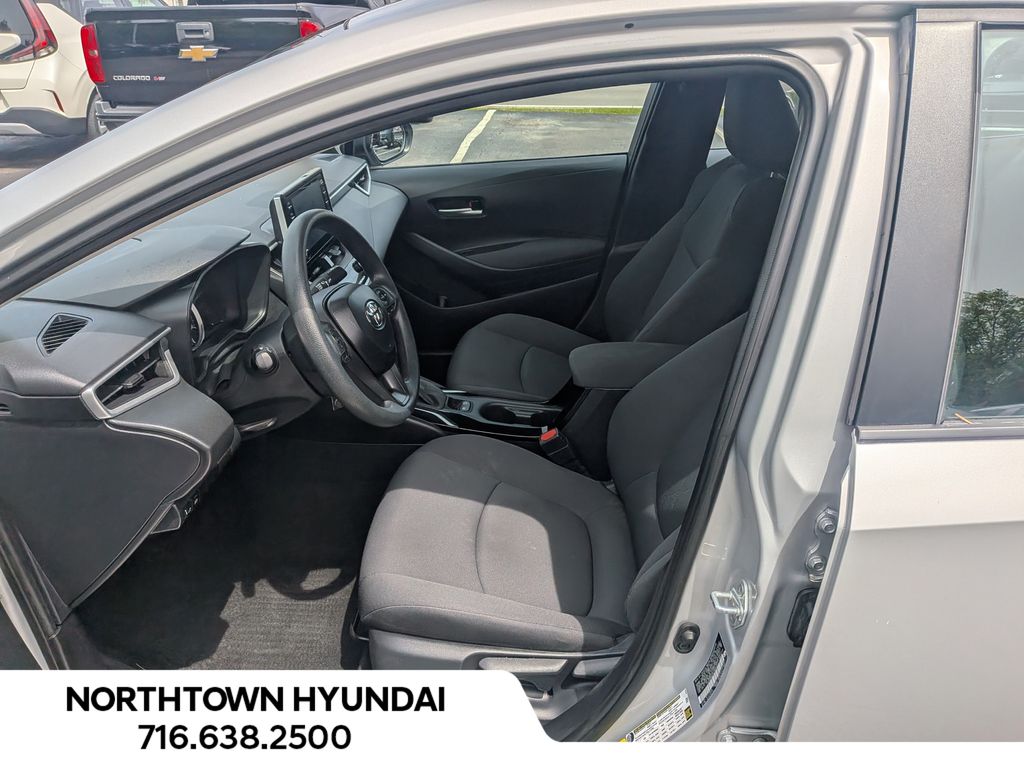 2020 Toyota Corolla LE - Photo 9