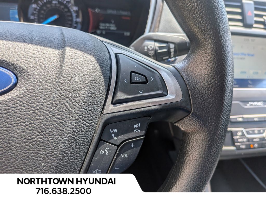 2020 Ford Fusion SE - Photo 25