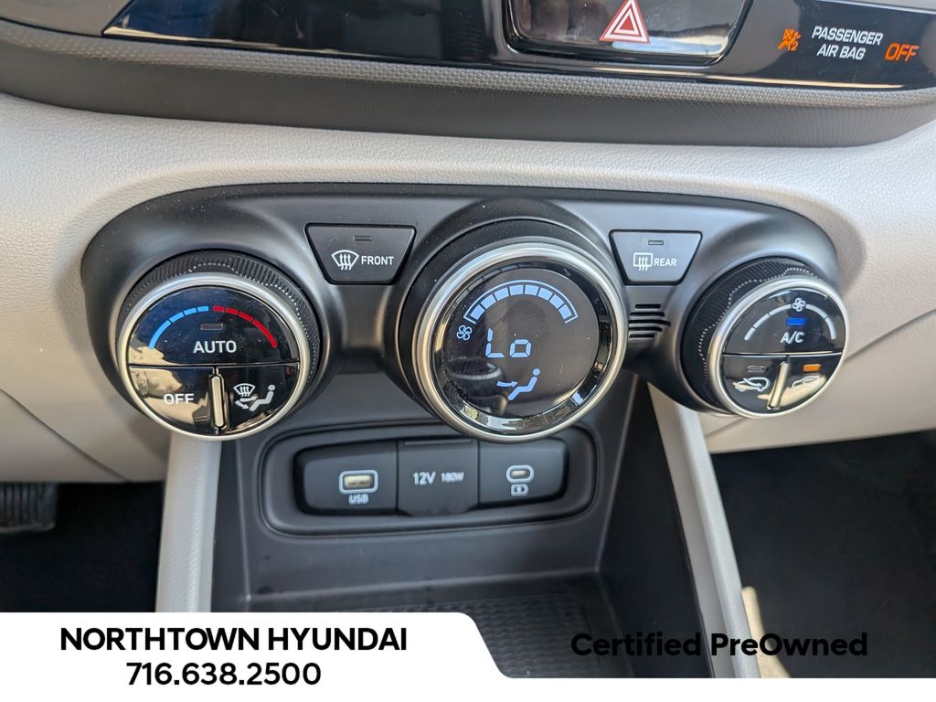 2023 Hyundai Venue SEL - Photo 18