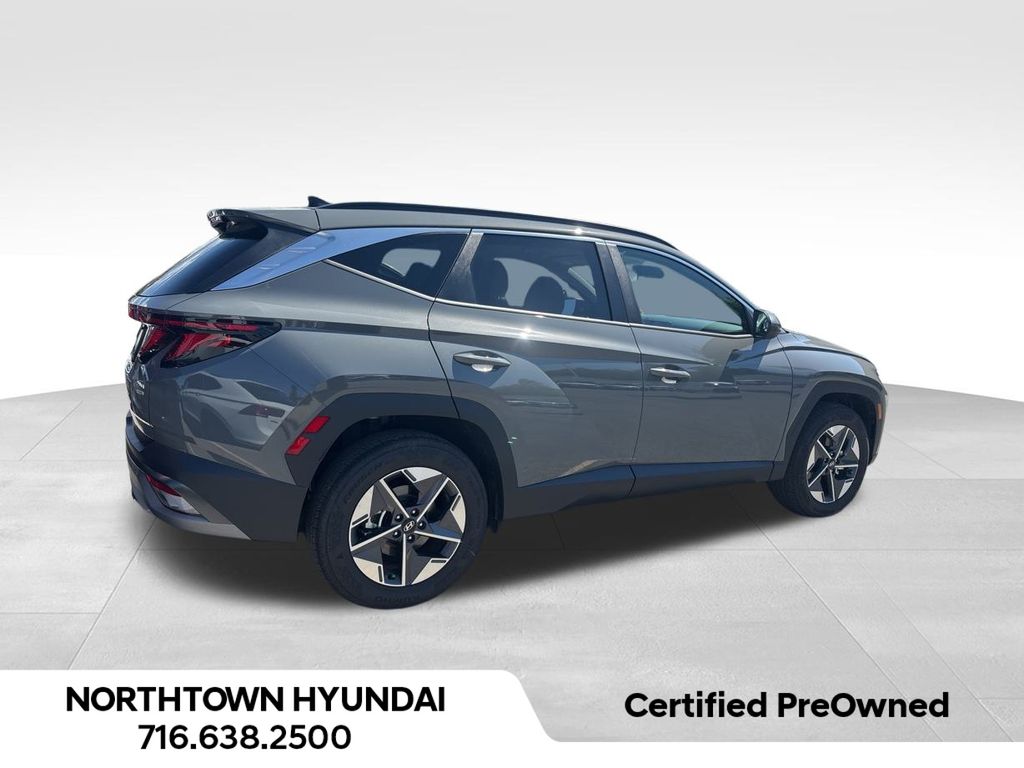 2025 Hyundai Tucson SEL photo 2