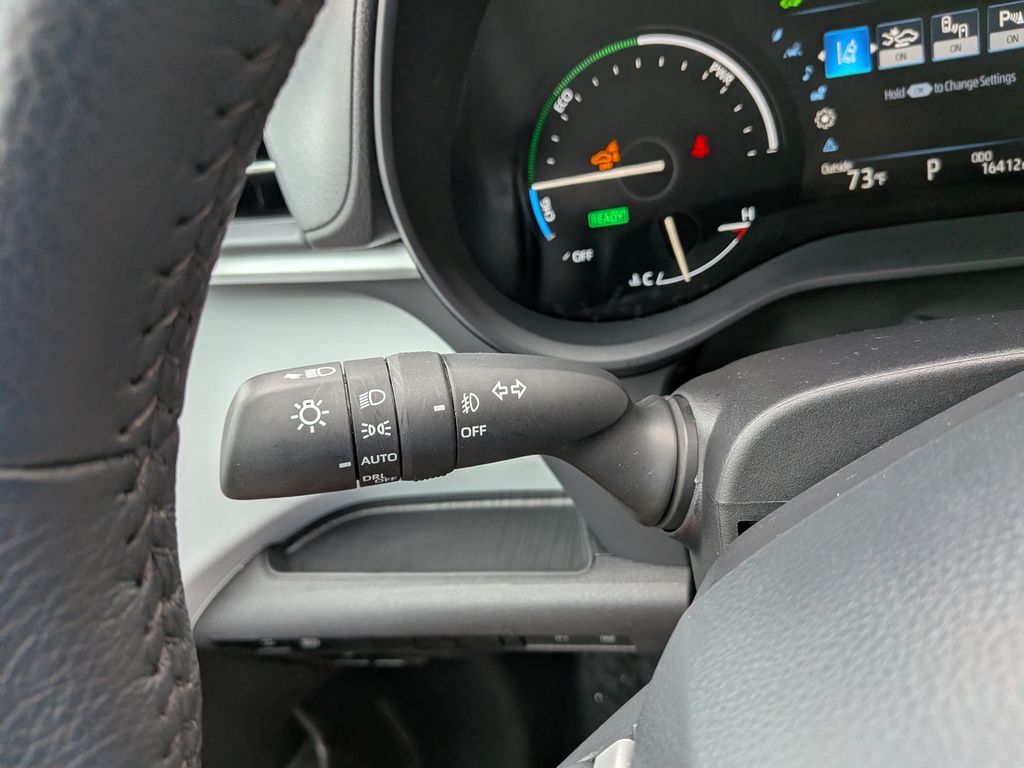 2026 Toyota Sienna XLE - Photo 27