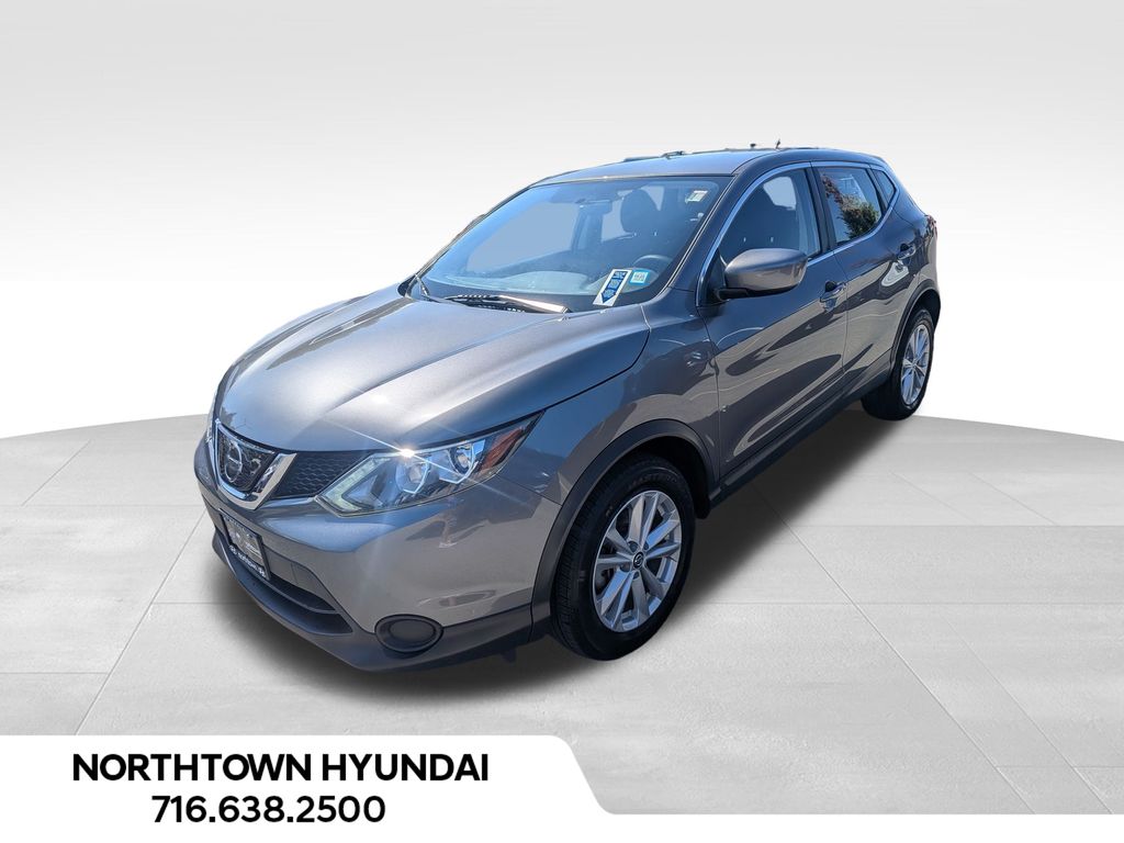 2019 Nissan Rogue Sport S photo 3