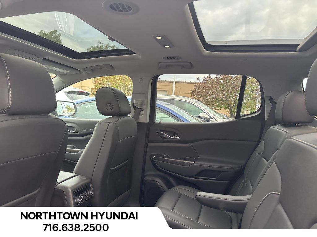 2023 Gmc Acadia SLT photo 3