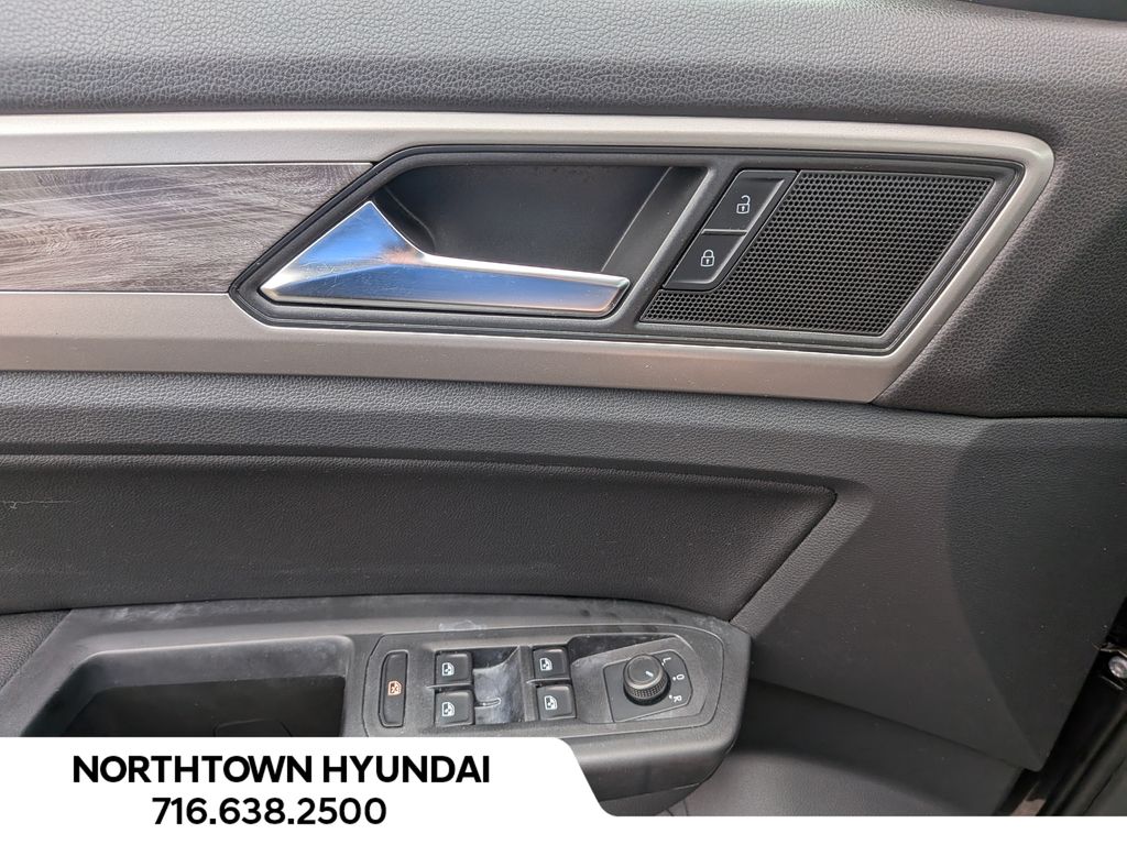 2020 Volkswagen Atlas Cross Sport SE w/Tech - Photo 32