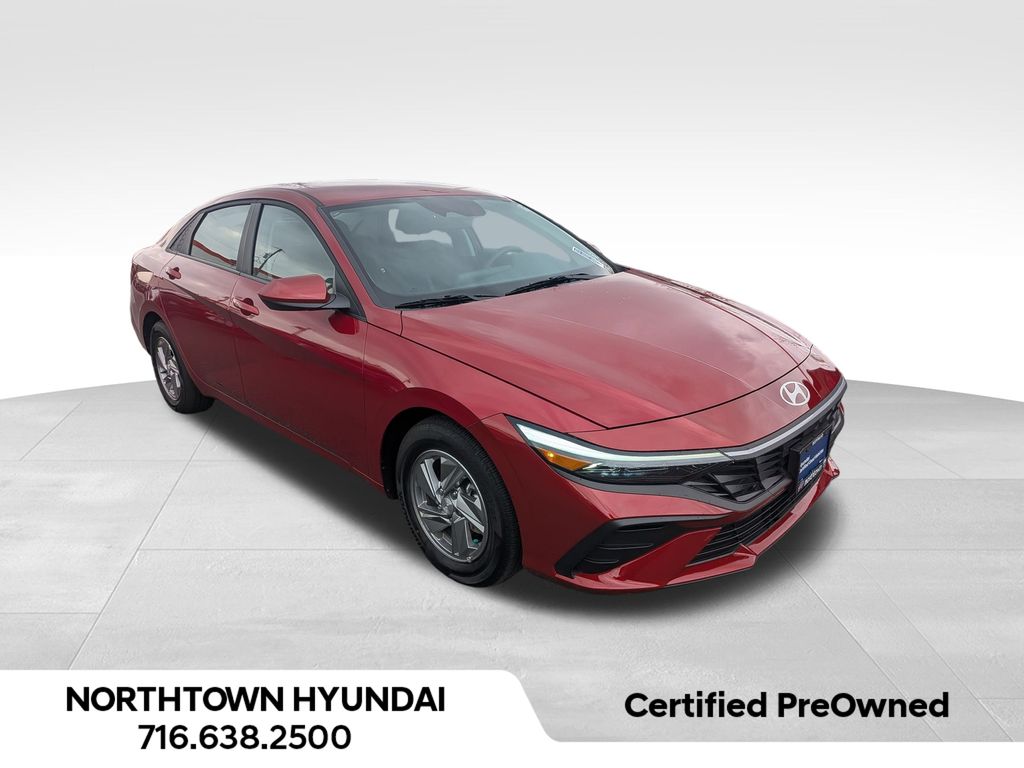 2025 Hyundai Elantra SE