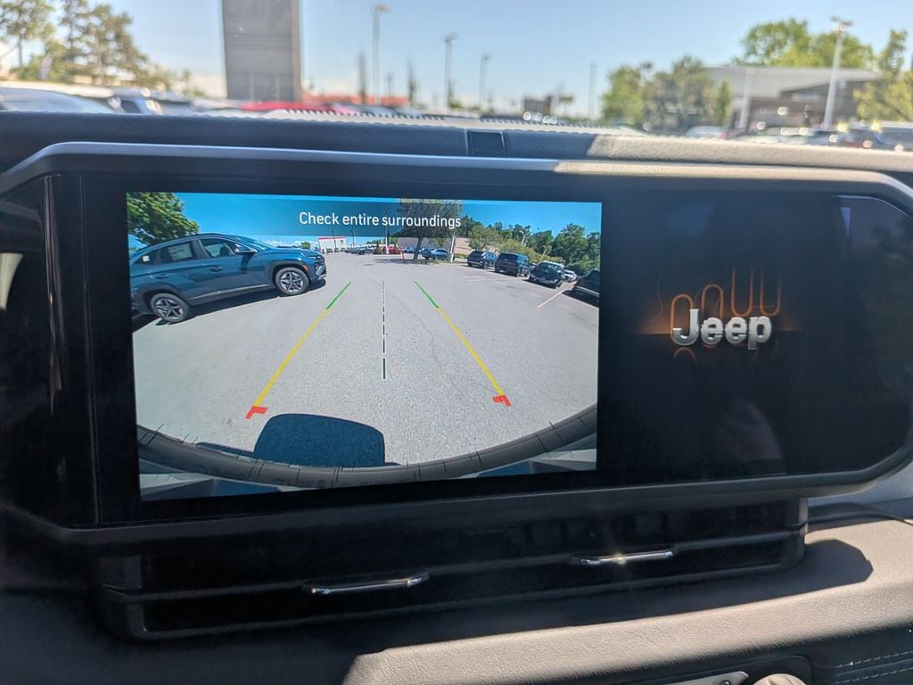 2026 Jeep Wrangler 4-Door Sahara - Photo 20