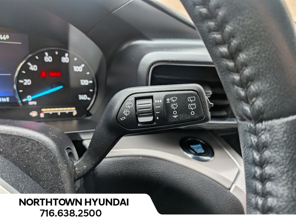2023 Ford Explorer XLT - Photo 25