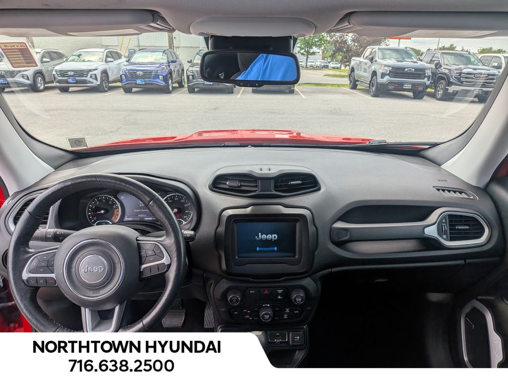 2021 Jeep Renegade Latitude - Photo 6