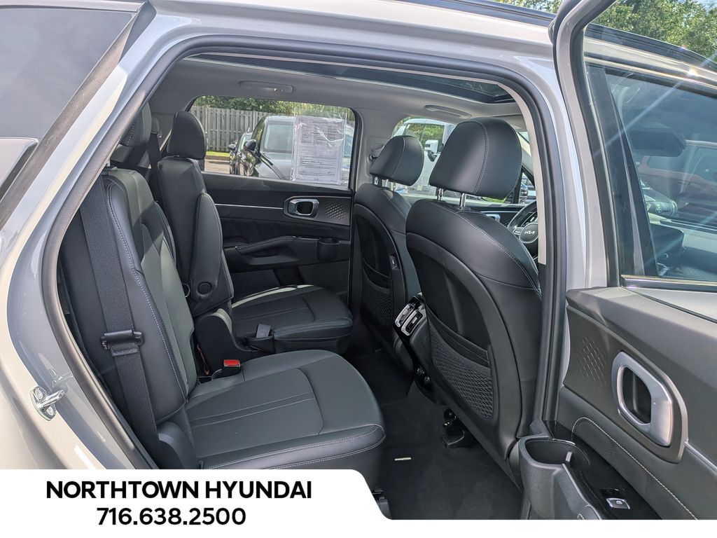 2023 Kia Sorento SX - Photo 38