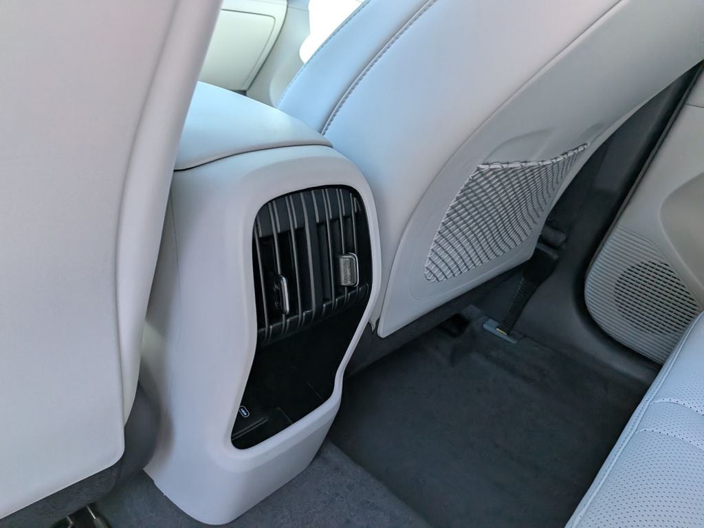 2024 Hyundai Kona Limited - Photo 36