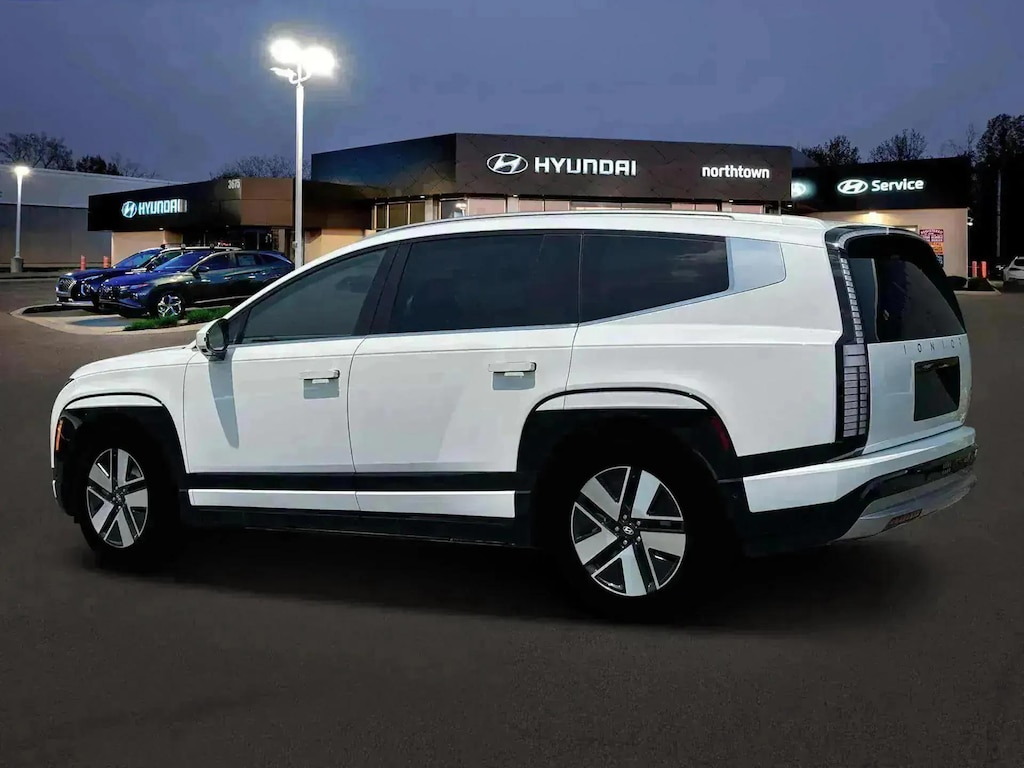 New 2026 Hyundai IONIQ 9 SEL SUV