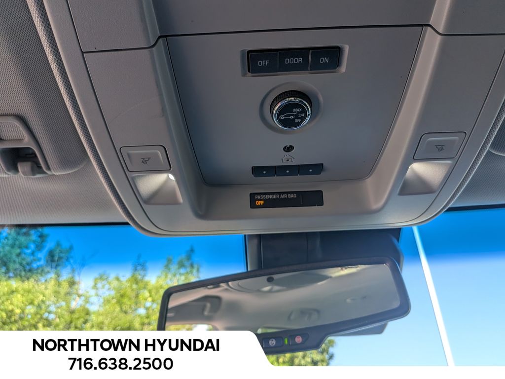 2018 Chevrolet Tahoe LT - Photo 24