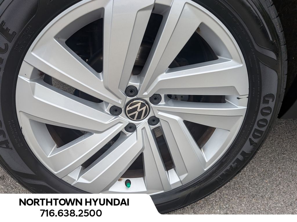 2020 Volkswagen Atlas Cross Sport SE w/Tech - Photo 47