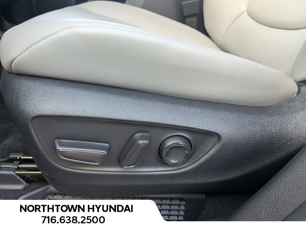 2026 Toyota Sienna XLE - Photo 30