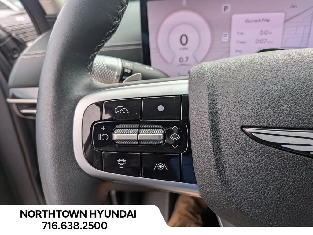 2025 GENESIS GV80 Standard - Photo 31
