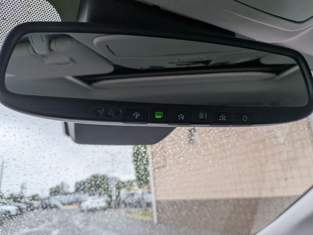 2026 Toyota Sienna XLE - Photo 22
