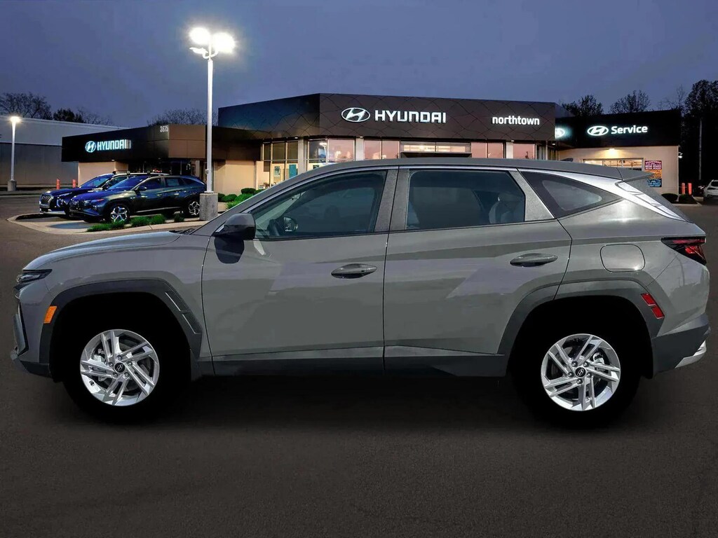 New 2026 Hyundai Tucson SE AWD SUV