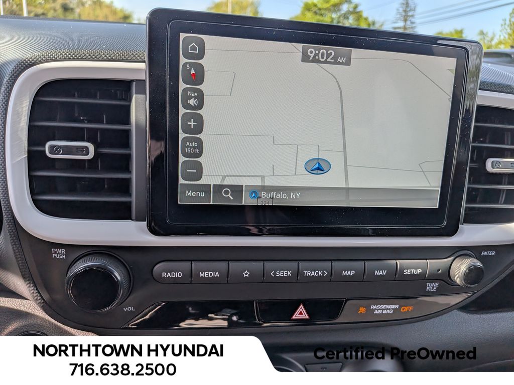 2025 Hyundai Venue Limited - Photo 10