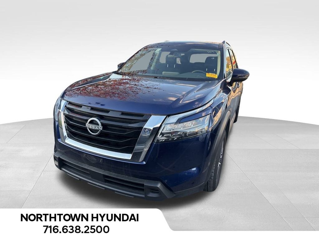 Used 2025 Nissan Pathfinder SV SUV