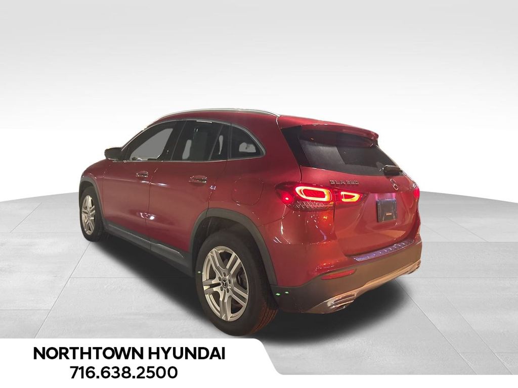 2021 Mercedes Benz GLA 250 4MATIC photo 4