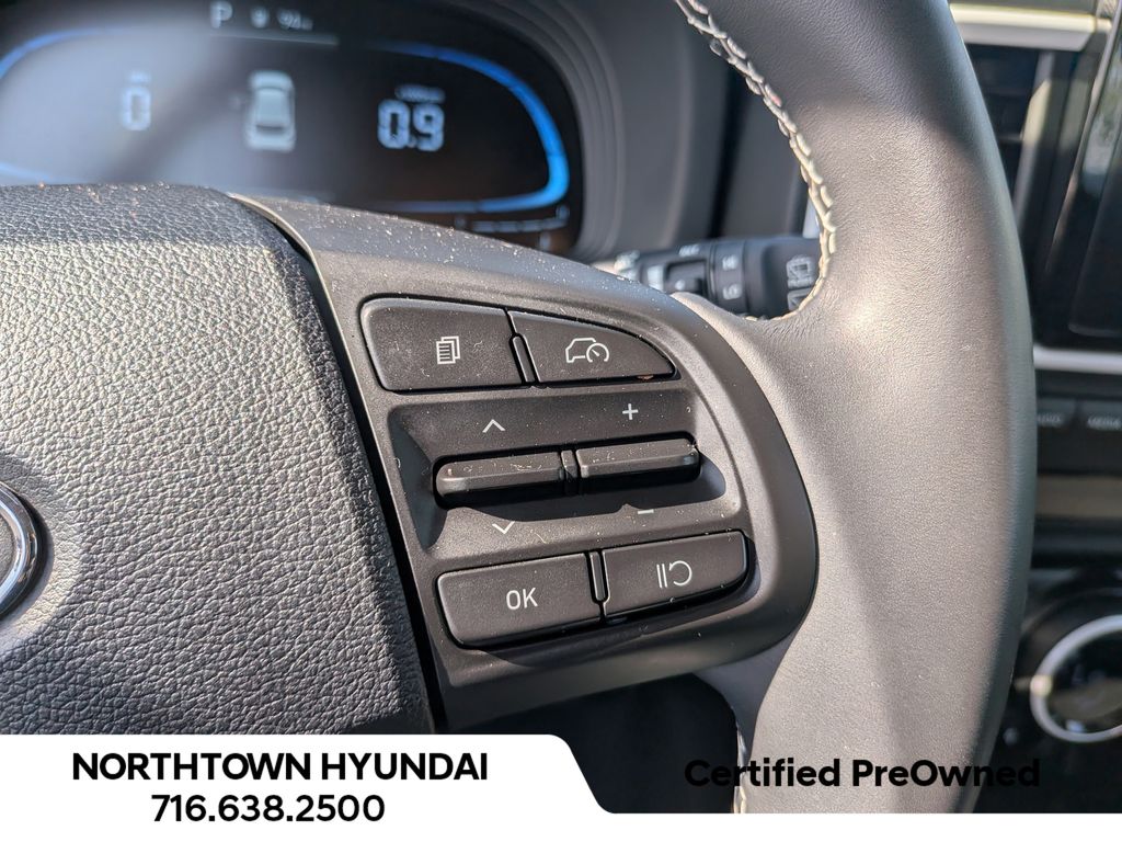 2025 Hyundai Venue Limited - Photo 27