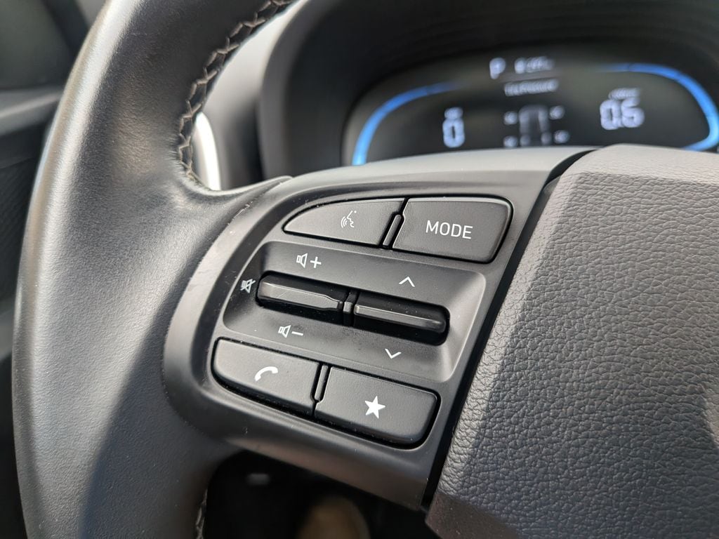 2023 Hyundai Venue SEL - Photo 25